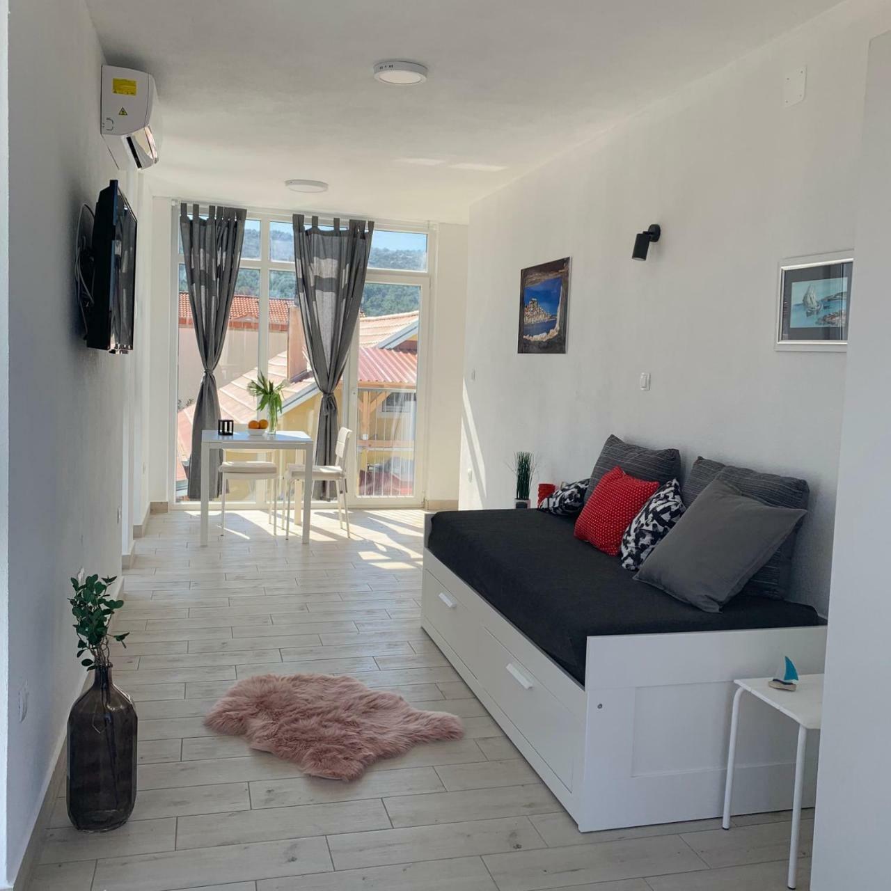 Modern Apartments Day Шибеник Екстер'єр фото