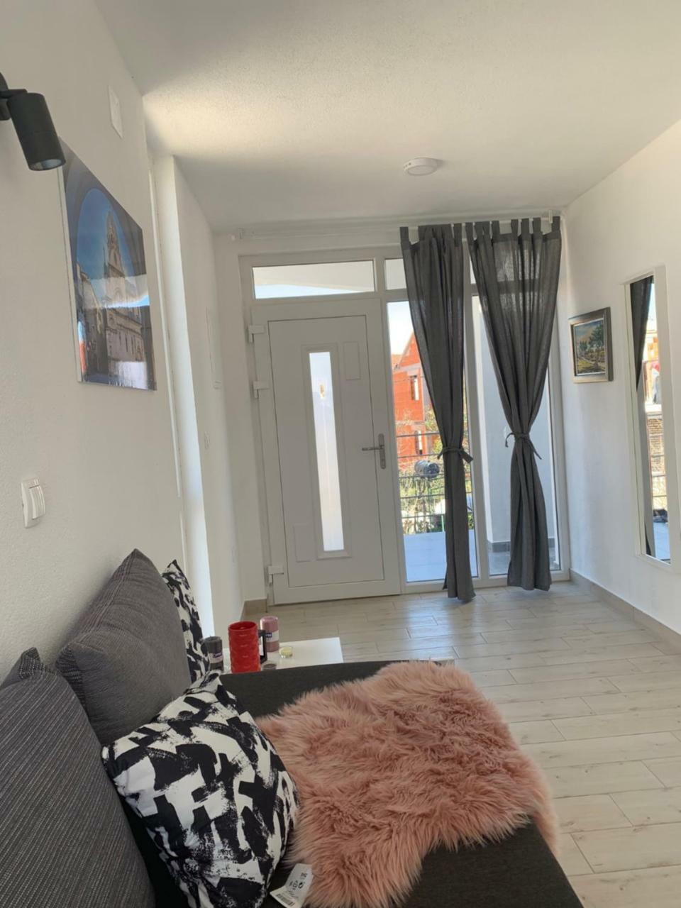 Modern Apartments Day Шибеник Екстер'єр фото