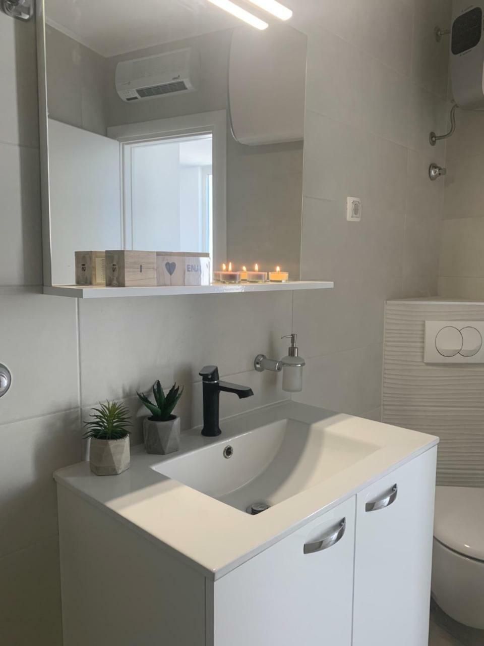 Modern Apartments Day Шибеник Екстер'єр фото