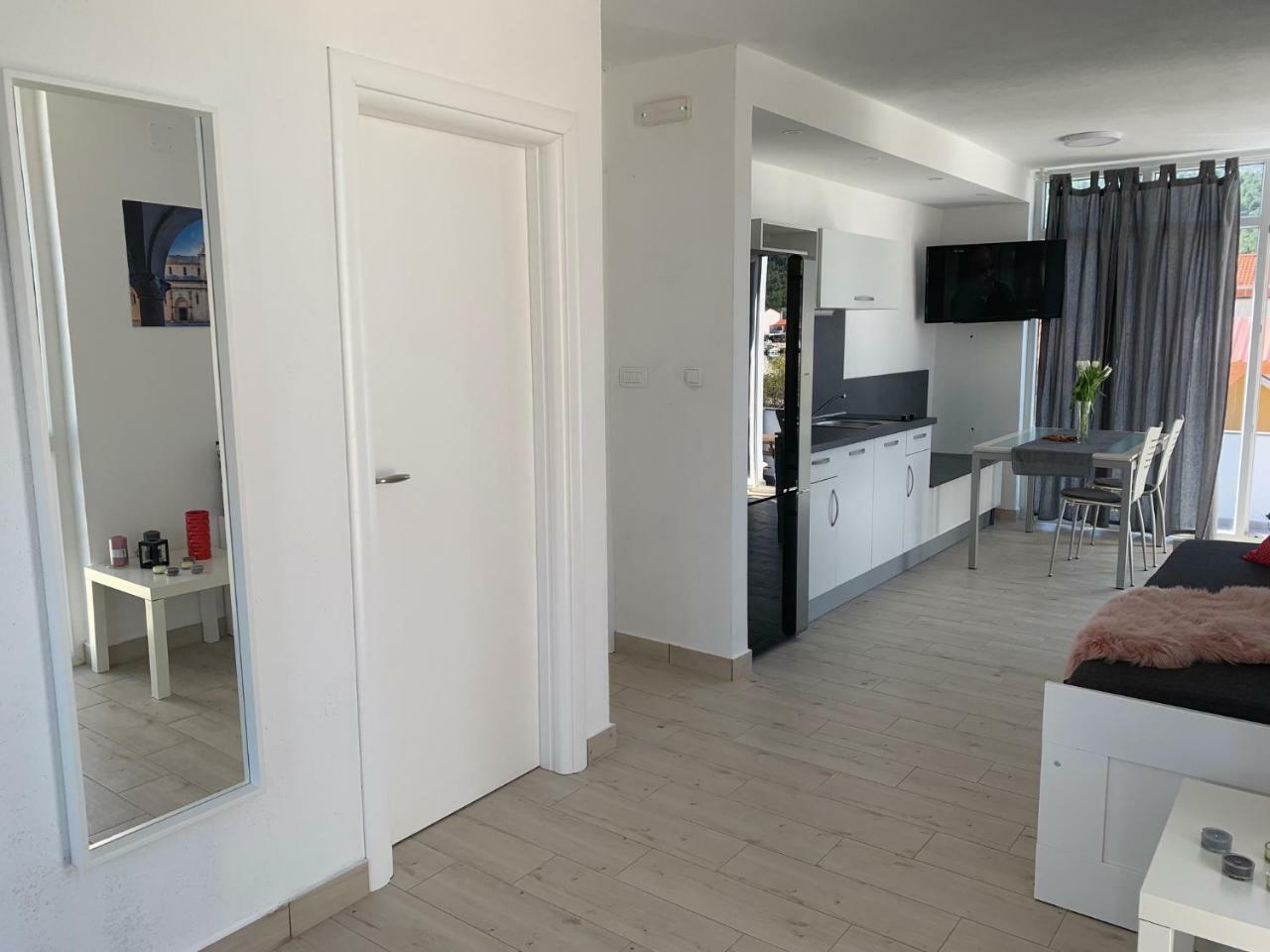 Modern Apartments Day Шибеник Екстер'єр фото
